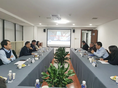 La delegación empresarial de Ankang visitó Yuanfar para la investigación y el intercambio